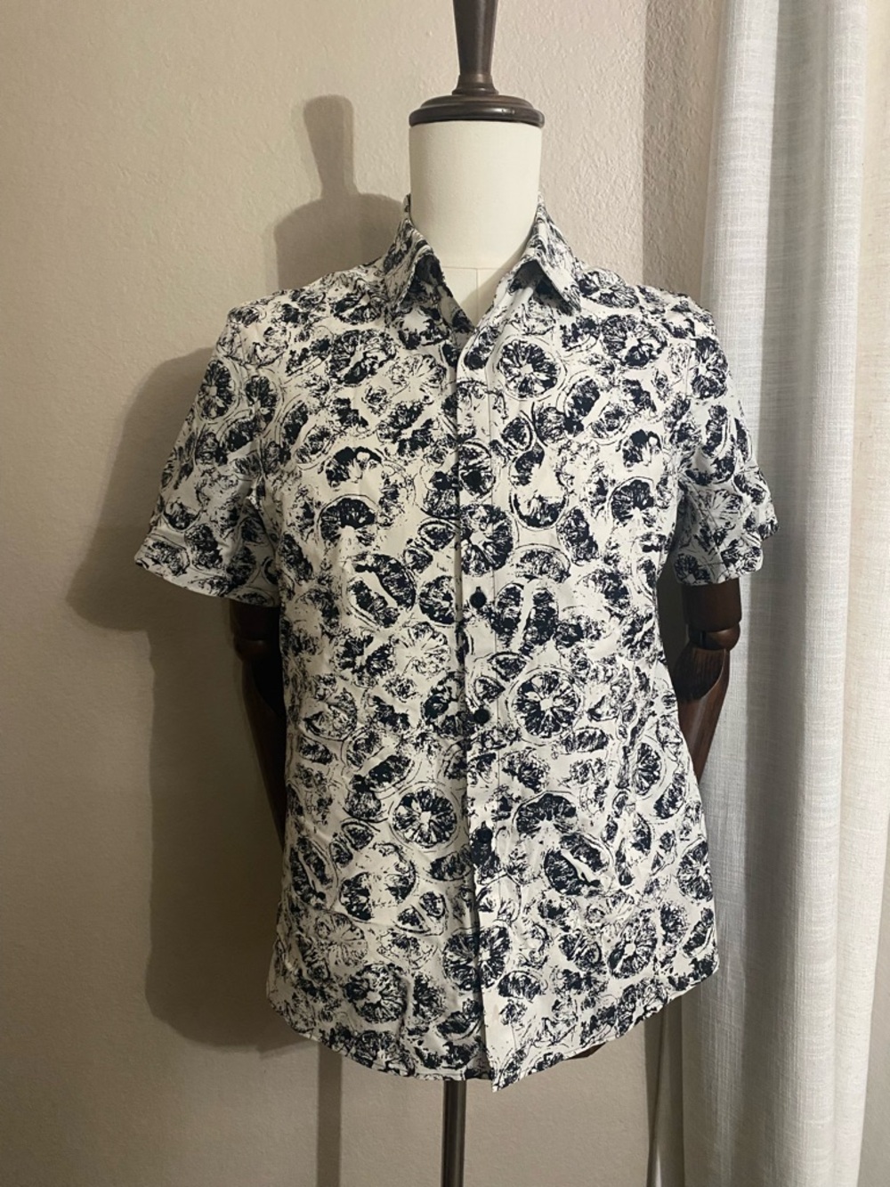 Lululemon Short-Sleeve Printed Button-Up Shirt - Black & White